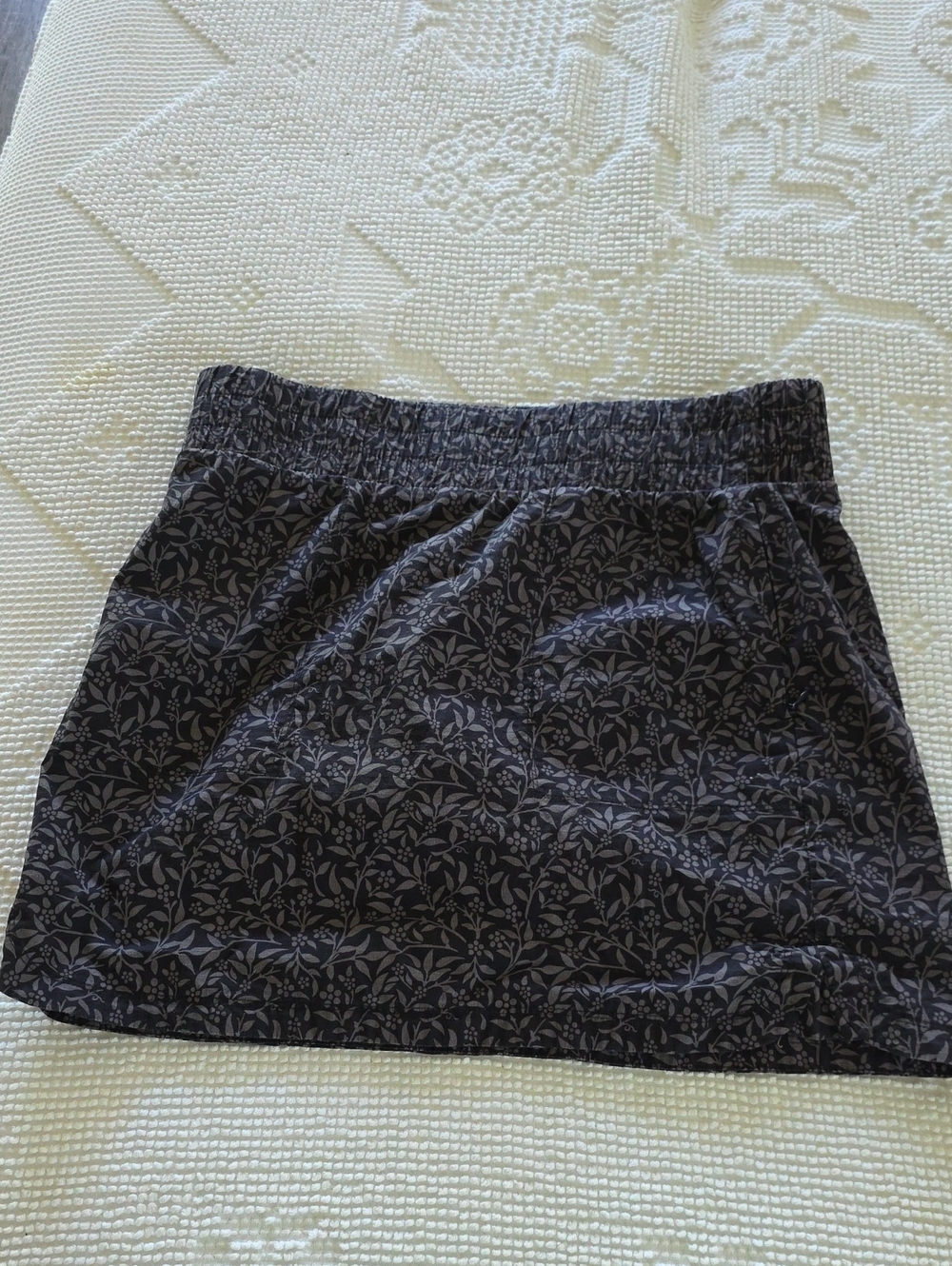 Women’s Black Floral Print Elastic Waist Skirt